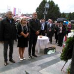 На Војничком спомен гробљу на Сокоцу данас је служен парастос и положени вијенци за погинуле и умрле борце Треће сарајевске пјешадијске бригаде, а потом је у Парохијском дому у порти цркве Светог пророка Илије одржана свечана академија о ратном путу ове јединице.
