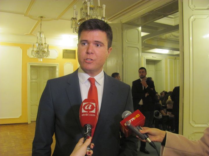 U Kulturnom centru Banski dvor u Banjaluci večeras je održana premijera filma "Kosovo-momenat u civlizaciji", režisera Borisa Malagurskog.