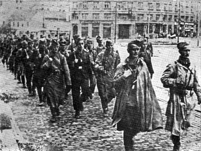 Partizani na budućem Trgu republike. Foto: Wikipedia