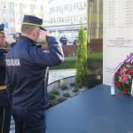 Policijska uprava Banjaluka obilježila je krsnu slavu Ministarstva unutrašnjih poslova /MUP/ Svetog arhangela Mihaila, a tim povodom služen je parastos i položeni vijenci na spomen-obilježje za 252 poginula pripadnika Centra javne bezbjednosti /CJB/ Banjaluka.