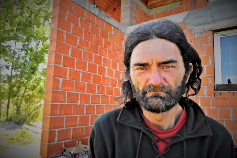 - Био би се обријао за фотографирање - каже Никола (фото ТРИС/Г. Шимац)