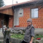 Малобројни Срби у Сарајеву тешко или готово никако не могу да остваре своја права, што потврђује и примјер Рајке Ђурић која 16 година упорно настоји да врати своју имовину коју су јој, уз помоћ локалних власти, узурпирале комшије.