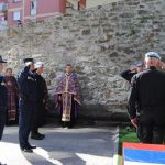 Pomenom i polaganjem vijenaca na spomen-ploču 11 poginulih policajaca u odbrambeno-otadžbinskom ratu i sjećanjem na policajca Dragana Đurića koji je poginuo u terorističkom napadu na Policijsku stanicu prije tri godine, u Policijskoj upravi Zvornik danas je obilježen 4. april, Dan policije Republike Srpske.