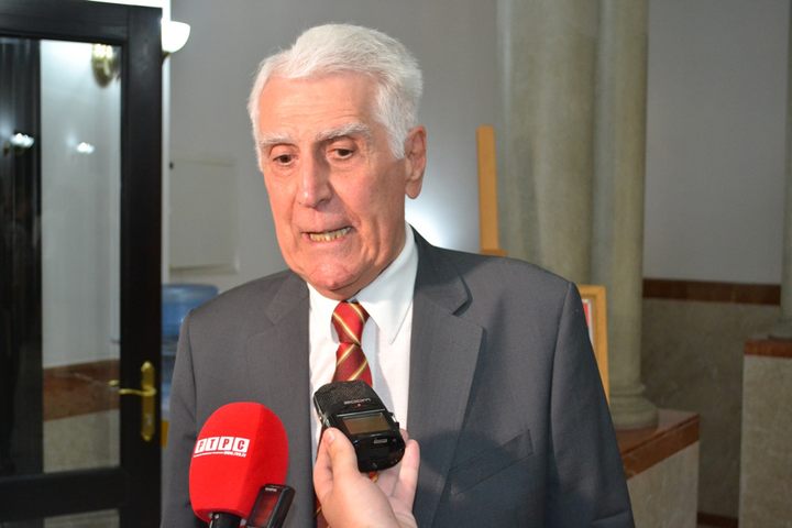 Академик Василије Крестић iизјава новинарима у Академији наука и умјетности Републике Српске /АНУРС/, гдје је представљена његова студија чији је издавач Удружење за одбрану ћирилице "Добрица Ерић" из Београда.
