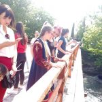Спуштањем цвијећа у ријеку Буну и служењем парастоса у Старој цркви у Мостару данас је обиљежено 26 година од егзодуса Срба из долине Неретве када је нестало 431 лице српске националности, протјерано више од 30.000 Срба и уништена сва српска имовина.